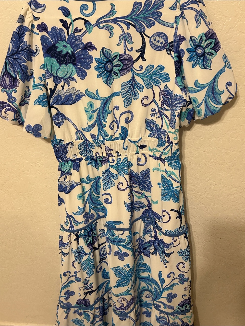 🎒Pretty Garden White & Blue Floral V-Neck Tiered Midi Dress size L GUC - Picture 15 of 15